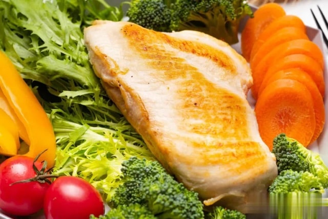 除了狗粮之外，狗狗也能吃的8种营养健康食物！